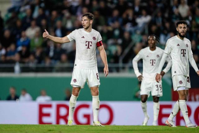 B体育手机客户端-单薄阵容逼出惊喜连连，图赫尔与其抱怨不如整活