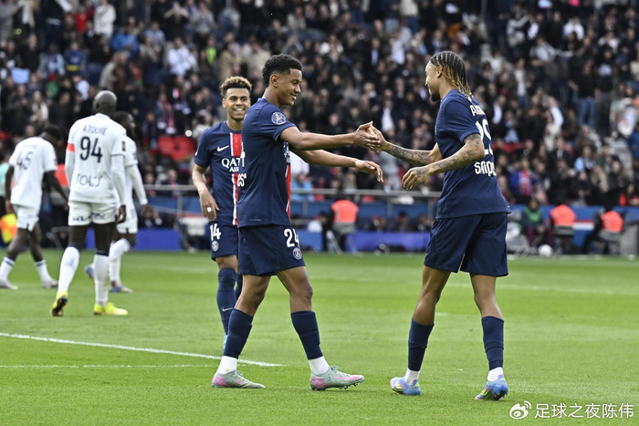 B体育手机客户端-法甲-巴黎VS里尔：三冠王之后，大巴黎三线全崩？|巴黎圣日耳曼|法国杯|世界足球先生|欧冠冠军|法甲赛事_新浪体育_新浪新闻