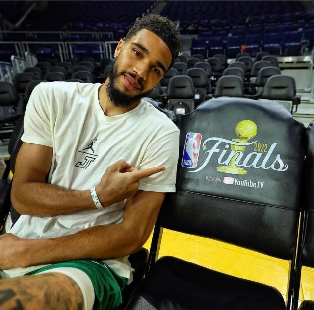 1654653989647027647.jpg FUM1WbQVEAEaWZb.jpg