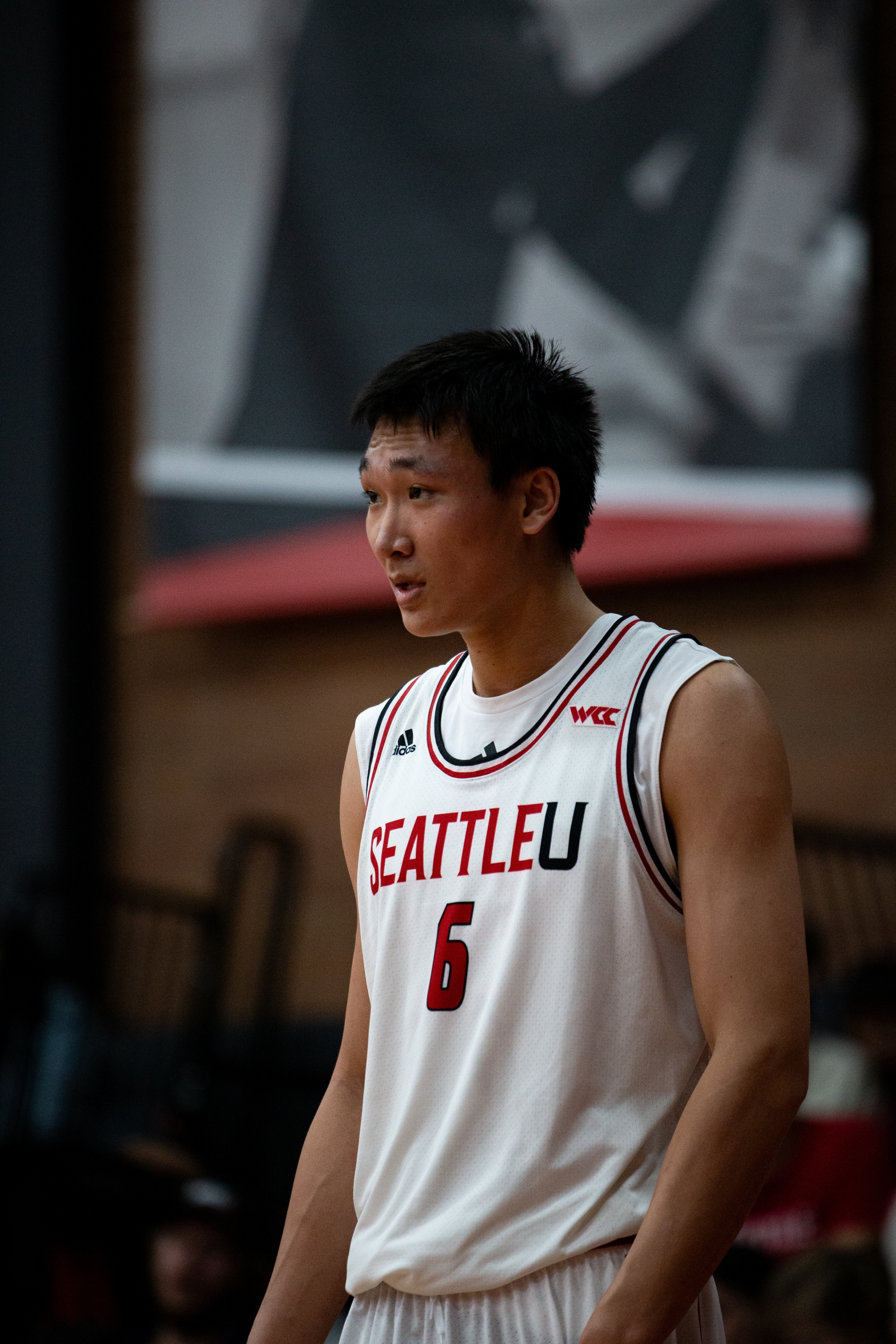 B体育体育直播-状态一般！NCAA常规赛-淡厚然替补出场14分钟 2罚1中得1分2板2助