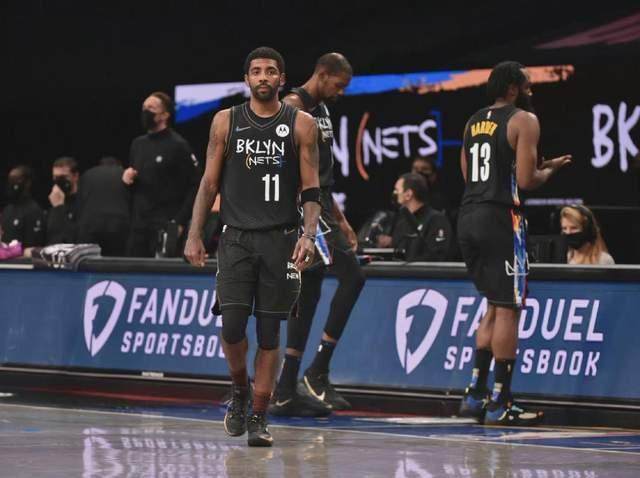 B体育电脑版-三个臭皮匠赛过诸葛亮 三个诸葛亮？卡椒也投降！